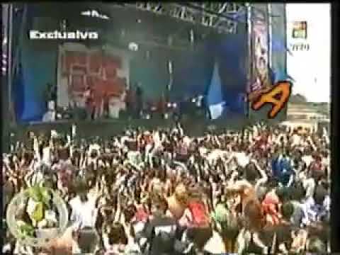 Yerba Brava - (En Vivo Parque Sarmiento 2004) Canta SANTIAGO CAIRO.