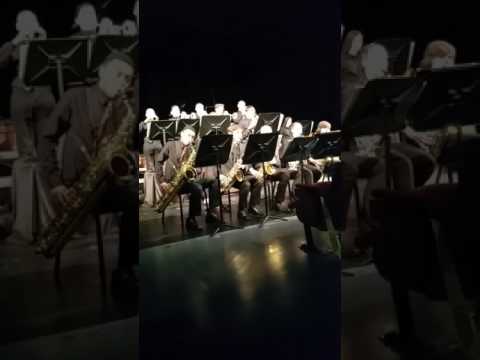 Middletown ct vocalist and jazz band