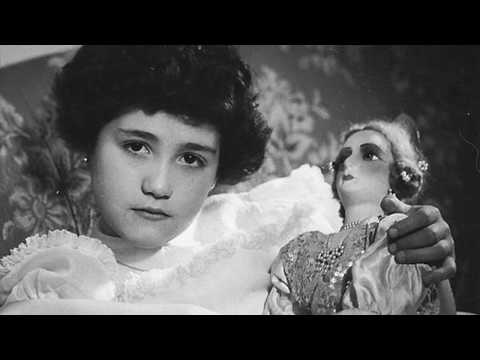 11-year-old Martha Argerich plays Schumann Piano Concerto + encore (1952)