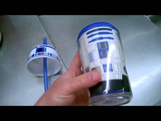 Vídeo relacionado con Vaso de Viaje R2-D2 Star Wars - Vaso Térmico Oficial Star Wars, Regalo para Fans, 450ml