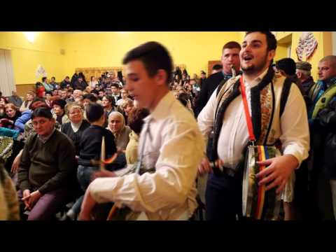 Spectacol de colinde - "Slobozî-ne gazdă-n casă" - Lesnic 2015