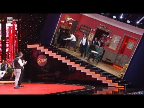 La stanza inclinata 'Stepville' - Stasera tutto è possibile 16/10/2018