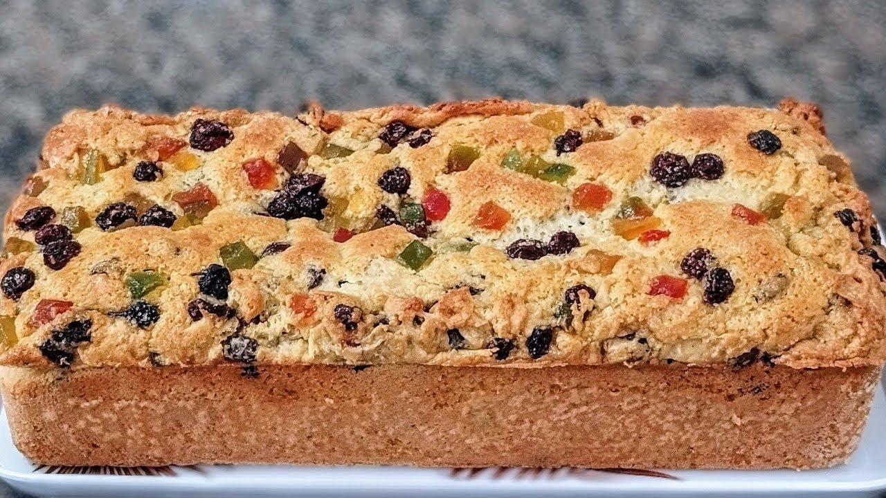 MELHOR QUE PANETONE! SUPER FÁCIL DE FAZER!  ÚMIDO E SUPER FOFINHO! Receita para o Natal!