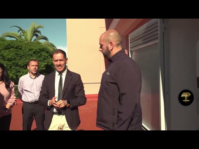 Zapata y Quintero visitan la nueva instalación fotovoltaica en la ECA Tacoronte