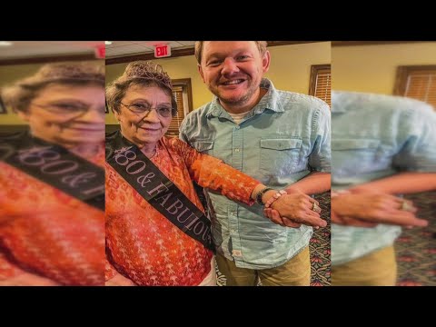 Gifting the history of the pearl button capital of the world