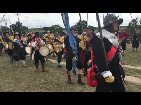 Battle of Edgehill 1642 - English Civil War Reenactment