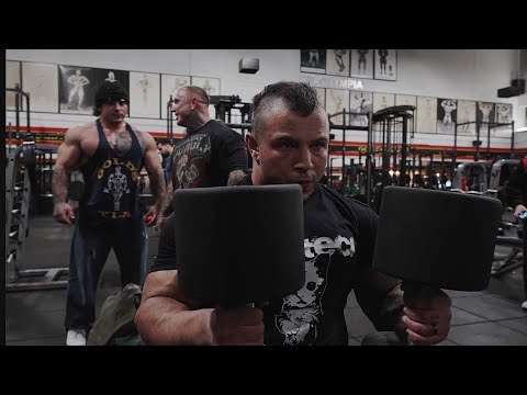CHEST DAY W LEE PRIEST 