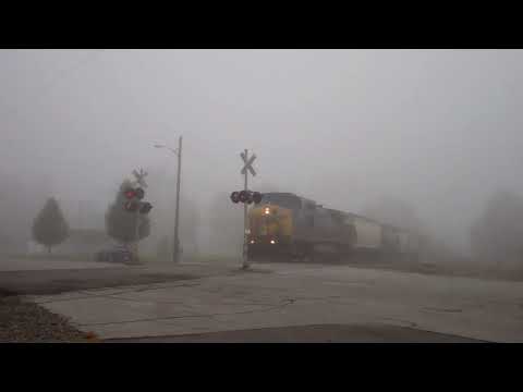 CSX Train Through Heavy Fog In Weston, Ohio September 24,2011