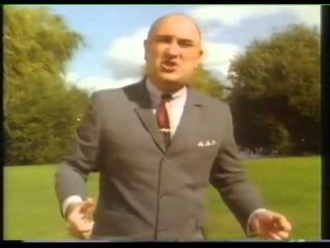 The All New Alexei Sayle Show S01E06