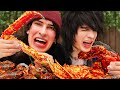 HUGE SEAFOOD BOIL MUKBANG