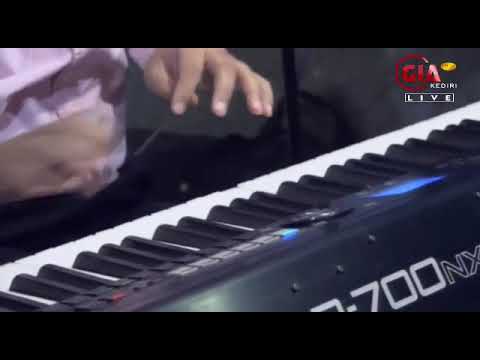 Dari Pulau dan Benua, medley : Sembah & Puji Dia (Hai Mari Berhimpun) ~ Ibadah Raya GIA Kediri