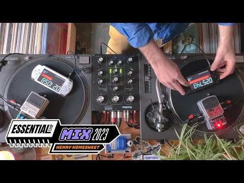 Essential Chip Mix - November 2023 (Best Chiptune / Breakcore / Chipbreak)