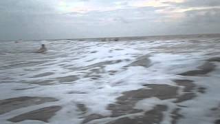 LADRILLEROS: UN MAR CON AMPLIAS PLAYAS Y OLAS PARA DISFRUTAR SEGURO (100 9384)