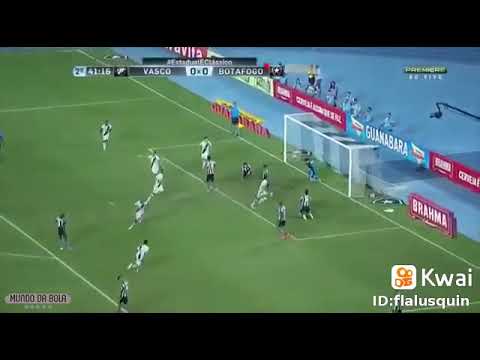 com gol de Douglas Silva, o Vasco vence Botafogo.