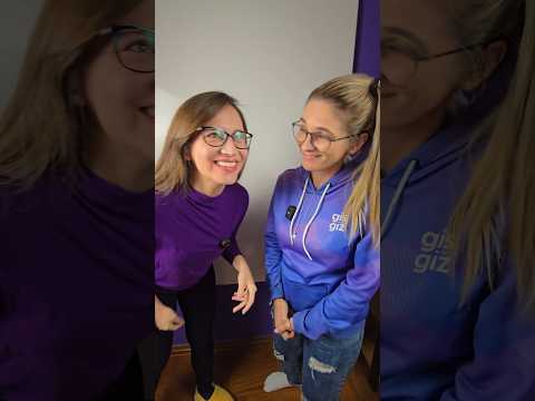 O que o m.m.c estava fazendo embaixo da escada? @portuguescomleticia