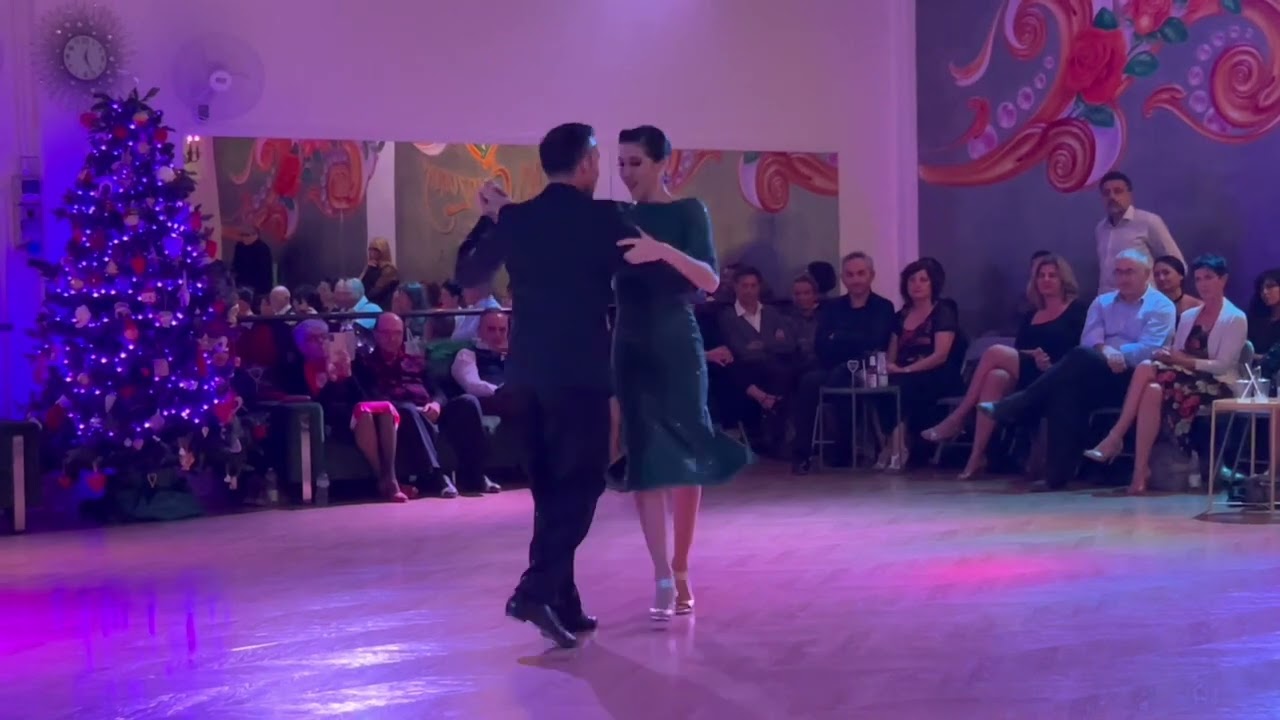 Yesica Esquivel & Ariel Leguizamon 2/4 e 3/4 - 2 Corazones Tango Accademia Rimini 9/12/2022
