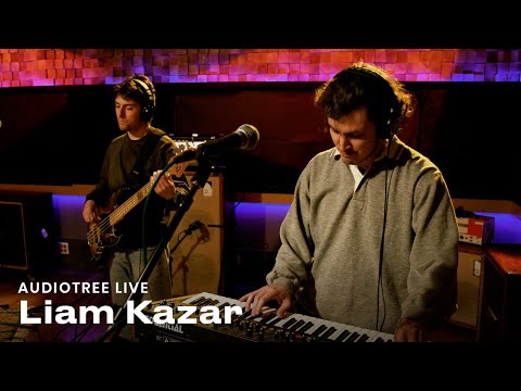 Liam Kazar - Shoes Too Tight | Audiotree Live
