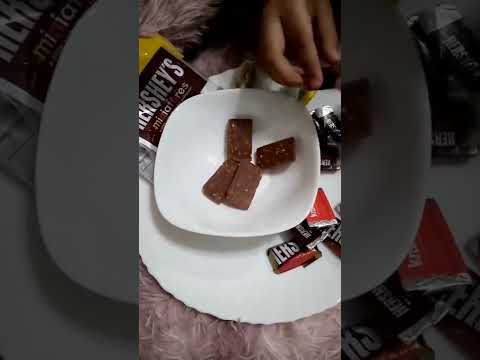 HERSHEY'S MINIATURES #hersheys #chocolate #opening  #asmr #youtubeshorts #shorts