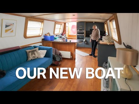 Inside Our Wide Beam Narrowboat (Canal Boat Tour) | Ep 389
