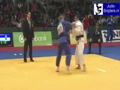 Judo 2009 Hamburg: Mooren (NED) - Sarlak (IRI) [-60kg].