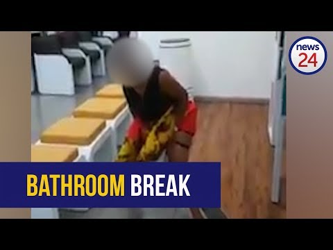 Ebony Peeing