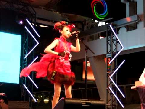 Maki NOMIYA 野宮真貴 sings Magic Carpet Ride Live at Luminato Toronto