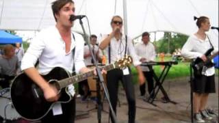 Kuningasidea - Suurmiehet - Käpylän elojuhlissa