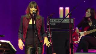 Carla Bruni - Please Don&#39;t Kiss Me HD Live From Istanbul 2017
