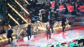 Jennifer Nettles "Santa Claus is Coming" (excerpt)