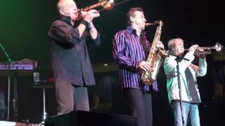 ROCKIN' AROUND THE CHRISTMAS TREE - Chicago - Tsongas Center-Lowell, MA