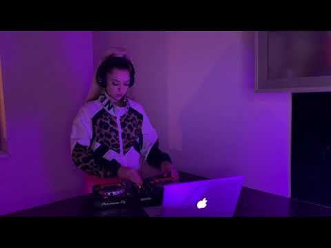 Dj Diva Angela - Early Vibes (Early Oldschool Hardcore mix)