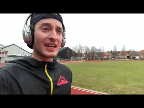 Træningsdagbog d. 23/03/21 - 800m intervaller på atletikbanen, dog sætter min astma en stopper.