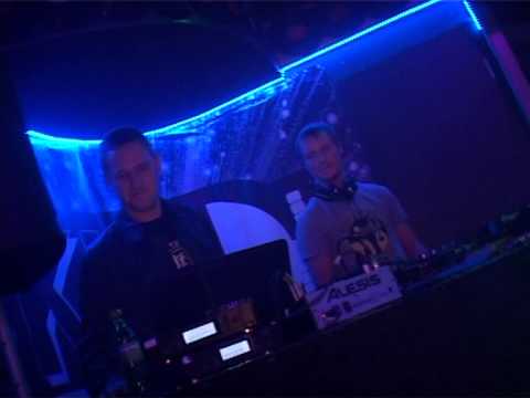 ARUBA ICE & Mike PRADO feat. Letichev Sky - Счастливыми стать.m2p