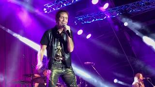 Cliff Richard - It&#39;s Gonna be OKAY (Lincoln Castle 2017)