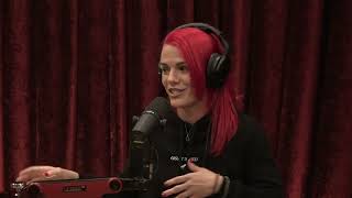 JRE 140 - Gillian Robertson