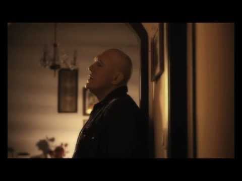 Video thumbnail for Mit’ahev Bach - מתאהב בך