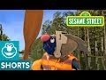 Sesame Street Grover Helps Piggies Up Creek Super Grover 2 0