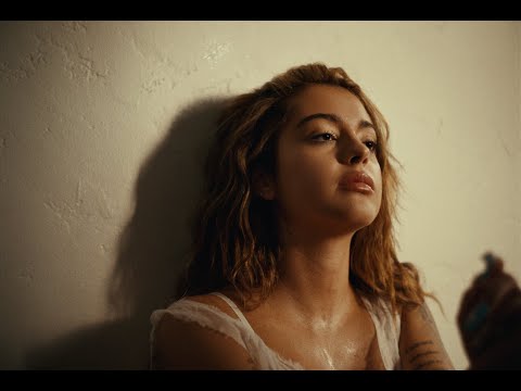 Malú Trevejo - Repeat [Official Music Video]