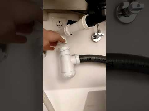 Más espacio en el mueble del fregadero. #fontaneria #fontanero #plumber #plumbing #cocina #shorts