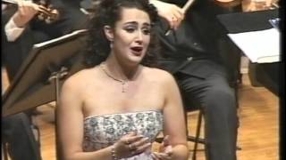2005: Carmen Young, soprano opera singer, in the Finals of the Australian Singing Competition
