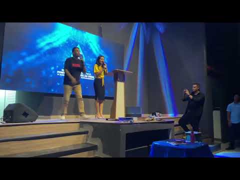 Anderson E Eliane  É Adora #duplagospel #assembleiadedeus #music #amandavanessa #duplagospel