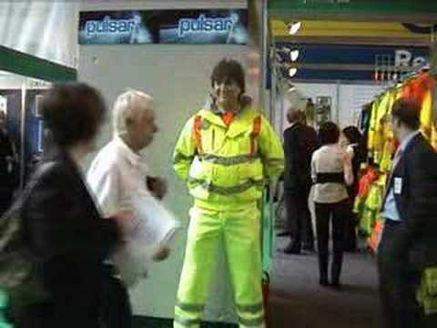 mannequin-man performming as a Living Mannequin: Mannequin man the human statue, performing as a show dummy on the stand of Praybourne Limited at the Safety and Health Expo 2008 at the NEC for Pulsar on 13/05/2008