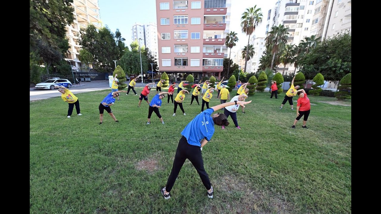 BÜYÜKŞEHİR’DEN EMEKLİ EVİ ÜYELERİ’NE SABAH SPORU