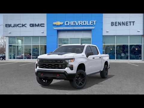 2026 Chevrolet Silverado 1500 Crew Cab Short Box 4-Wheel Drive Custom Trail Boss in White for sale at Bennett Chevrolet Cadillac Buick GMC Ltd. in Cambridge, ON
