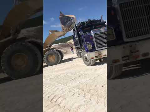 Loading up marl dust and marl stones