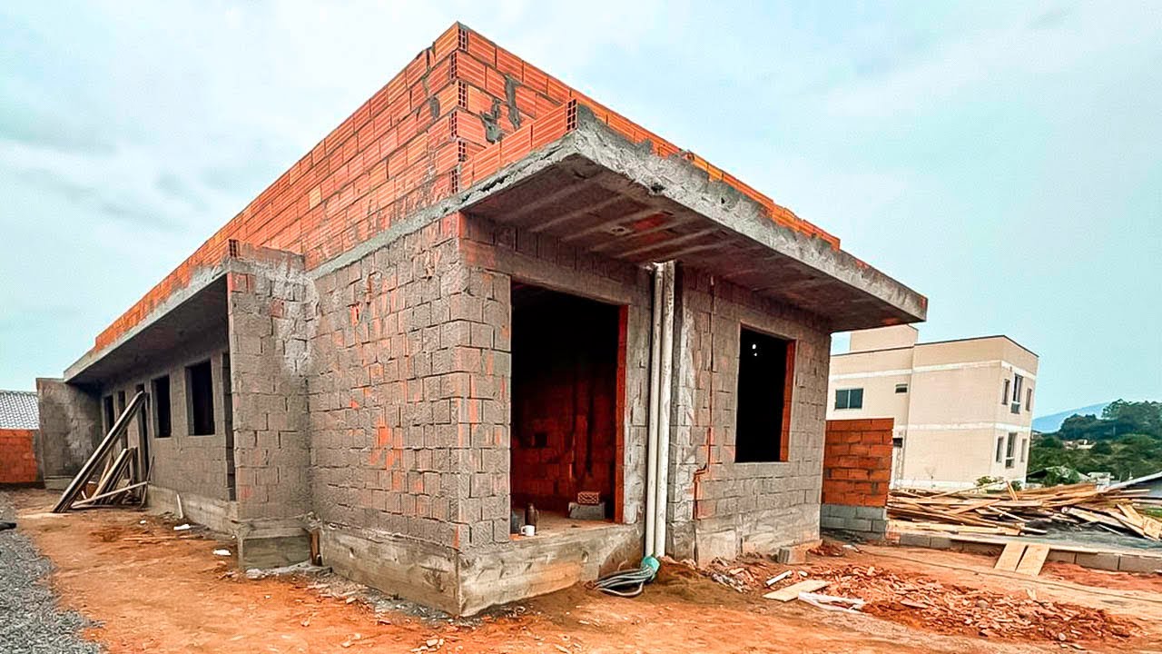 CONSTRUÇÃO DE 4 CASAS BARATAS, PEQUENAS E MODERNAS EM TERRENO DE 12 X 30 - ALUGAR OU VENDER? - OBRA