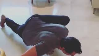 Download lagu Arjun Rampal's #MakeYourMove Challenge mp3