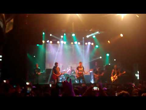 Attaque 77, feat Ciro Pertusi y Ariel Minimal. No te quiero más.