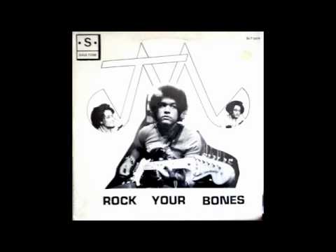 Julie Mourillon - Rock Your Bones (1978)