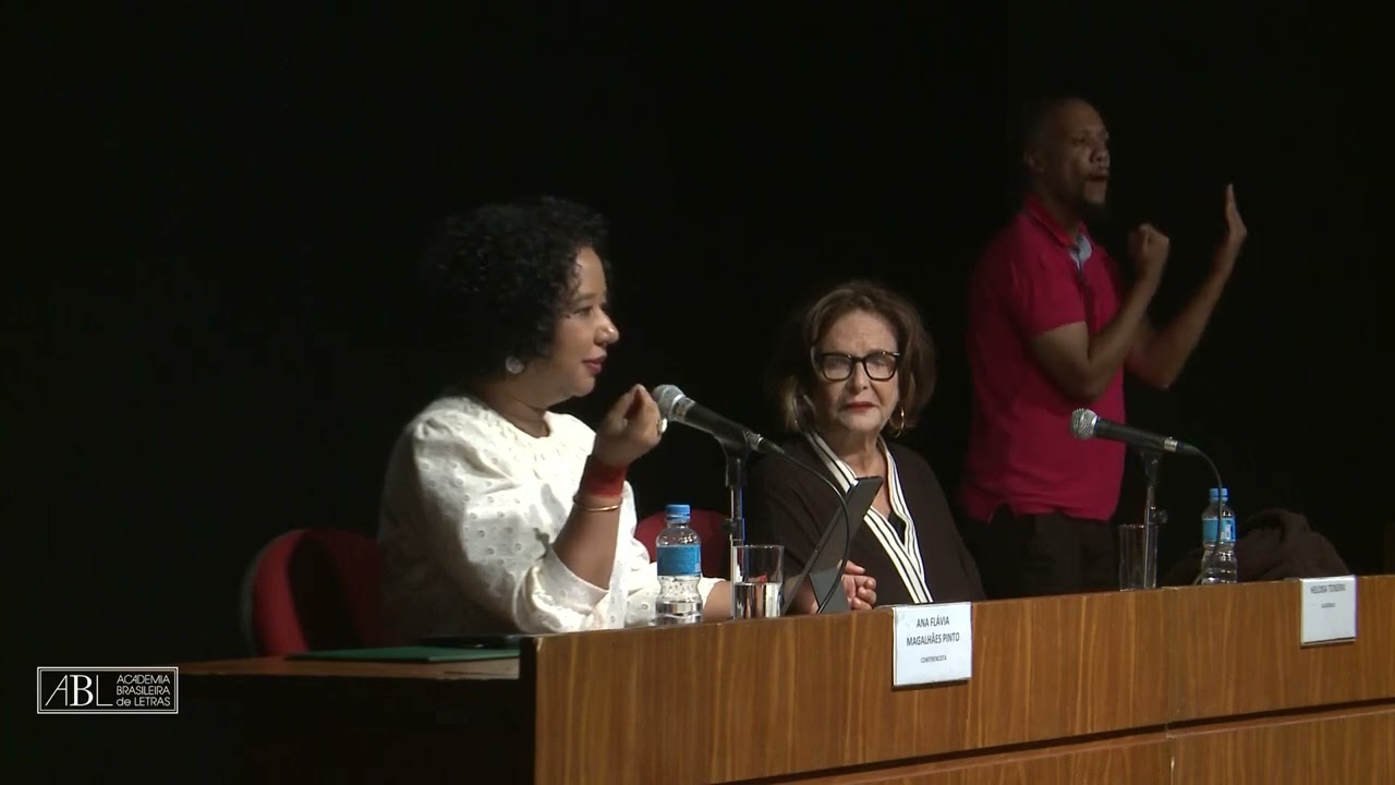 "Era... de cor como eu": racismo e antirracismo na trajetória de Machado de Assis